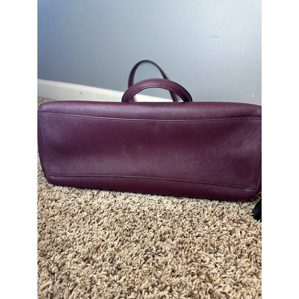 Tory Burch tory burch